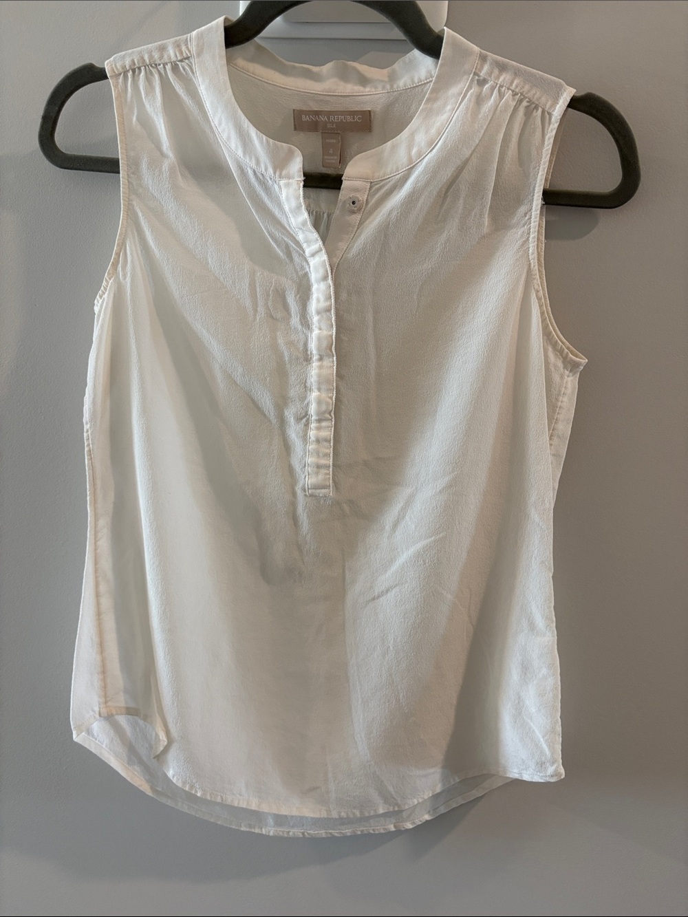 Banana Republic Silk White Sleeveless Henley